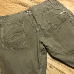 Kuhl Pants superb quality